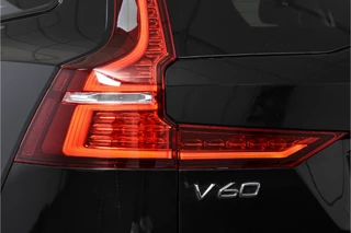 Volvo V60 | Dig. Cockpit | Adapt. Cruise | Stoel-+Stuurverw. | PDC | Camera | NAV + App. Connect | ECC | LM 19