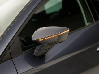 SEAT Leon SEAT Leon ST 1.5 TSI Sport 150Pk Automaat (NAVIGATIE, CLIMATE, CAMERA, KEYLESS, SPORTSTOELEN, TREKHAAK, PARKEERSENSOREN, CRUISE, NIEUWSTAAT) - afbeelding nr 28