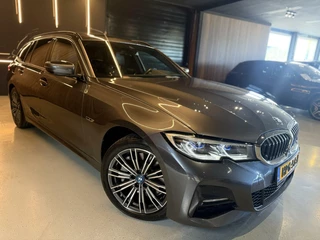 BMW 3 Serie BMW 3-serie Touring 330e xDrive High Executive - afbeelding nr 20