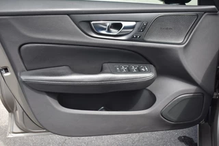Volvo V60 Volvo V60 T4 Polestar 210pk Inscription | Audio & Park Assist & Climate - afbeelding nr 13