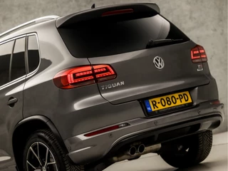 Volkswagen Tiguan Volkswagen Tiguan 1.4 TSI R-Line Sport 150Pk Automaat (PANORAMADAK, NAVIGATIE, XENON, CAMERA, LEDEREN SPORTSTOELEN, STOELVERWARMING, KEYLESS, CRUISE, NIEUWE APK, NIEUWSTAAT) - afbeelding nr 14