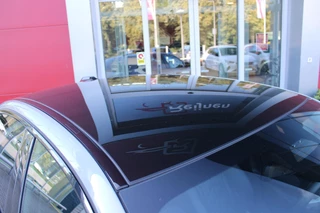 BMW 5 Serie BMW 5-serie 530e M-SPORT PRO 300PK (nieuw model) | PANORAMA DAK | M-SPORT PAKKET | M-SPORT AERODYNAMICA |  M-SPORT NAPPALEDEREN STUURWIEL MET SPORTBOOST FUNCTIE | BMW SHADOWLINE ADAPTIEVE LED KOPLAMPEN | ELEKTRISCH BEDIENBARE ACHTERKLEP |  BMW INDIVIDIUAL HIGH GLOSS EXTERIEUR RAAMLIJST AFWERKING | BMW LIVE COCKPIT PROFESSIONAL | ELEKTRISCH VERSTELBARE VOORSTOELEN MET VENTILATIE / VERWARMING EN GEHEUGEN OP DE BESTUURDERSSTOEL |  ACHTERBANKVERWARMING | 4-ZONE CLIMATE CONTROL | DONKER GETINTE ACHTERRUITEN | DONKERE HEMELBEKLEDING | DRIVE ASSISTANT | HARMAN KARDON Hi-Fi GELUIDSSYSTEEM| DRAARLOZE TELEFOONLADER | DRAADLOOOS APPLE CARPLAY / ANDROID AUTO | KLASSE 3 ALARM | COMFORT ACCESS | 20