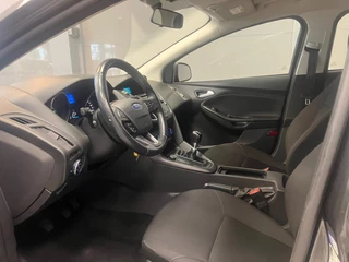 Ford Focus Ford Focus Wagon Trend 1.0 EcoBoost 125pk | Trekhaak | Stoelverwarming | Cruise control | - afbeelding nr 5