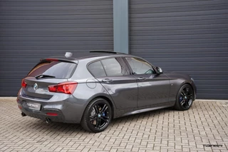 BMW 1 Serie BMW 1-serie M140i LCI2 | Schuifdak | Stuurverwarming | Navi Pro | Alcantara | HiFi Audio| M Sport onderstel | 719M | 5-deurs | - afbeelding nr 59