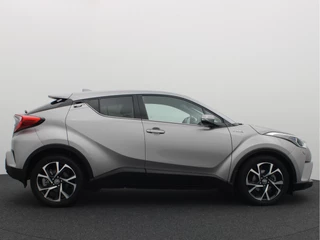 Toyota C-HR KEYLESS / CAMERA / STOELVERW / STUURVERW / NAVI / CLIMA / BLUETOOTH - afbeelding nr 17