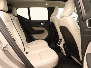 Volvo XC40 Volvo XC40 T3 AUT(8) INSCRIPTION SCHUIFDAK 360GR CAM ACC BLIS KEYLESS - afbeelding nr 31