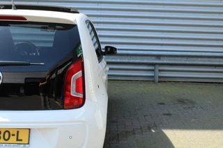 Volkswagen up! Volkswagen up! 1.0 75pk high up! NL-Auto NAP Panoramadak Fender Airco Carplay Stoelverwarming CPV El. Ramen - afbeelding nr 30