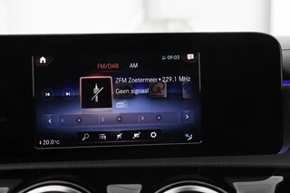 Mercedes-Benz A-Klasse Mercedes-Benz A-klasse 250e AMG | Panoramadak | Stoelverwarming |  Carplay | Navigatie | Full LED | Half leder | Sportstoelen | Park Assist - afbeelding nr 26