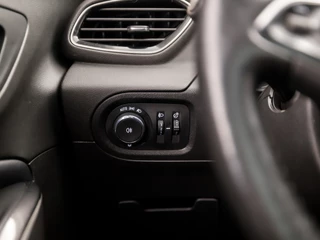 Opel Grandland X Automaat (PANORAMADAK, APPLE CARPLAY, GROOT NAVI, STUUR/STOELVERWARMING, LEDER, SPORTSTOELEN, GETINT GLAS, CAMERA, ELEK ACHTERKLEP, DAB+, NIEUWE APK, NIEUWSTAAT) - afbeelding nr 24