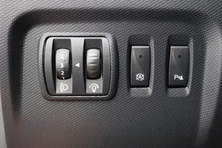 Renault Captur Climate, Cruise, Navigatie, Bluetooth, PDC, Xenon, DAB, 17'' - afbeelding nr 28