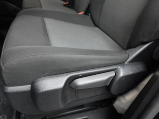 Peugeot Expert Peugeot Expert 2.0 BlueHDI 180 pk L3H1 Long Premium Automaat Navigatie Trekhaak Apple Carplay/ Android Auto Cruise control Airco Parkeersensoren - afbeelding nr 11