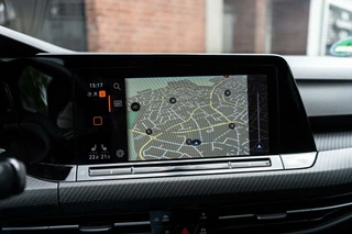 Volkswagen Golf Volkswagen Golf 1.5 eTSI R-Line Pano / HUD / Camera - afbeelding nr 22