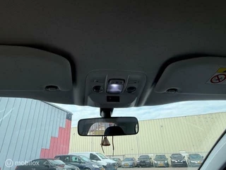 Peugeot 2008 Peugeot 2008 1.2 PureTech Blue Lion  Cruise + Airco + Navi - afbeelding nr 31