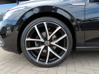Volkswagen Golf Volkswagen Golf 1.5 eTSI 150 Pk DSG Style Ecc Led Camera 19 Inch 2020 - afbeelding nr 9