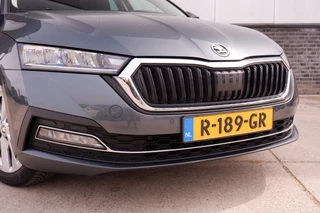Škoda Octavia Škoda Octavia Combi 1.5 e-TSI Business Edition Plus | Trekhaak | Head-Up | Carplay | LED | Sfeerverl. | Camera | Memory - afbeelding nr 61