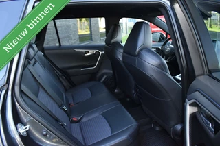 Toyota RAV4 Toyota RAV4 2.5 Hybrid Style Two Tone NAVIGATIE/CAMERA/STUURW/STOELVW/ETC.! - afbeelding nr 17