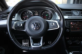 Volkswagen Passat Volkswagen Passat Variant 2.0 TSI 220PK Highline R-line | DYNAUIDIO | ACC | LEDER - afbeelding nr 10