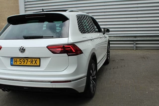 Volkswagen Tiguan Volkswagen Tiguan 1.5 TSI 150pk ACT R-Line DSG7 NL-Auto NAP Panoramadak Clima Cruise Navi 360 Camera Dynaudio Keyless  HUD Dig. Cockpit El. Klep - afbeelding nr 36
