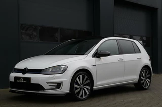 Volkswagen Golf Volkswagen Golf 1.4 TSI GTE Panodak AdaptiveCruise GTI Look Stoelverw Sportzetels F1 Stuurschakeling Lmv Ecc Uitstraling!! 136000KM BJ2015 - afbeelding nr 6