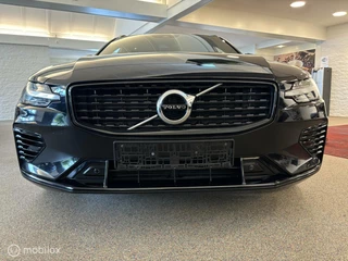 Volvo V60 Volvo V60 2.0 T6 Plug-in hybrid AWD Dark R-Design - afbeelding nr 5