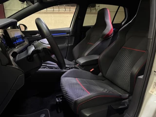 Volkswagen Golf Volkswagen GOLF 2.0 TSI GTI CLUBSPORT 300pk panorama - afbeelding nr 14