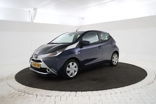 Toyota Aygo - 282170115-0