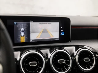 Mercedes-Benz A-Klasse (SCHUIFDAK, GROOT NAVI, LEDER/ALCANTARA, STOELVERWARMING, WIDESCREEN, SPORTSTOELEN, CAMERA, GETINT GLAS, NIEUWSTAAT) - afbeelding nr 15