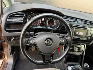Volkswagen Touran Volkswagen Touran 1.2 TSI Highline 7p|Carplay|Allseasonbanden - afbeelding nr 39