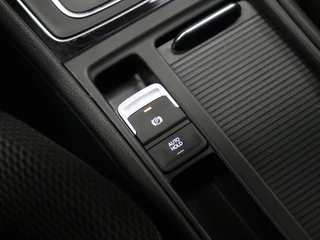 Volkswagen Golf [SCHUIFKANTELDAK, STOELVERWARMING, PDC V+A, CLIMATE CONTROL, BLUETOOTH TELEFOONVERBINDING, NAVIGATIE, NIEUWSTAAT] - afbeelding nr 19
