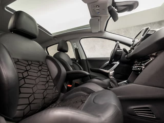Peugeot 208 Peugeot 208 1.2 PureTech Sport (PANORAMADAK, APPLE CARPLAY, GROOT NAVI, CAMERA, CLIMATE, SPORTSTOELEN, GETINT GLAS, CRUISE, NIEUWSTAAT) - afbeelding nr 8