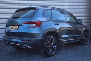 Škoda Karoq Digital Dash / Canton / Trekhaak / 19inch Stoelverwarming / - afbeelding nr 2