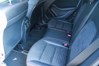 Mercedes-Benz B-Klasse Mercedes B-klasse 200 AMG|Pano|Camera|Alcantara - afbeelding nr 6