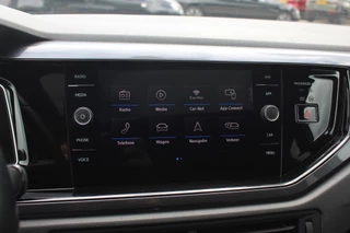 Volkswagen Polo Volkswagen Polo 1.0 TSI Highline 3x R-line / Full option! / Panoramadak / Camera / Virtual Cockpit / Keyless / 17'' / Dynaudio / Winterpakket / LED Koplampen / Navigatie / DAB / ACC - afbeelding nr 26