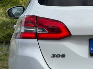 Peugeot 308 Peugeot 308 SW 1.2 PureTech 110PK Executive - Blanc - Panorama - Compleet onderhouden - afbeelding nr 11