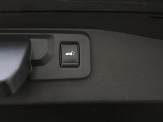 Renault Austral Renault Austral E-Tech full hybrid 200PK iconic esprit Alpine / PANORAMADAK / 360 CAMERA / HARMAN KARDON / HEAD-UP / Carselexy - afbeelding nr 18