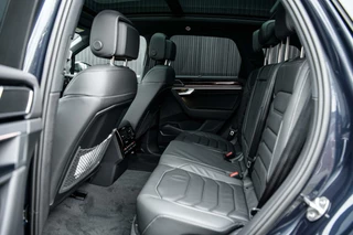 Volkswagen Touareg Volkswagen Touareg R 3.0 TSi eHybrid 4MOTION | Nieuw | Vol opties | Panodak | Dynaudio | Massage | Trekhaak | 22 inch | 5 jaar garantie | - afbeelding nr 36