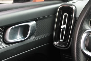 Volvo XC40 Volvo XC40 T5 Recharge R-Design | Stoelverwarming | Parkeercamera  | Glossy Black | Keyless - afbeelding nr 24