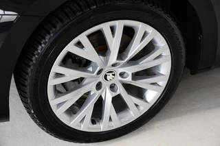 Škoda Superb Škoda Superb Combi 1.4TSI iV 218PK Business Ed. Plus *NAP/Trekh/Virtual/Stoelvw/Keyless* - afbeelding nr 9