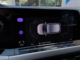 Volkswagen Golf 1.5 TSI 131pk 1st Edition | Origineel NL | Navi | Apple Carplay+Android Auto | Clima | Adap.Cruise | Led Koplampen | Stoel+Stuurwielverwarming | Rijstrook+Licht+Regensensor | Privacy Glass - afbeelding nr 17