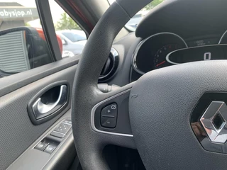 Renault Clio Renault Clio 0.9 TCe Zen BJ`18 NAP NL Navi Trekhaak Elekpakket - afbeelding nr 23