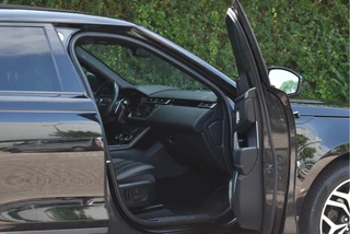 Land Rover Range Rover Velar Land Rover Range Rover Velar 2.0 P250 Turbo AWD R-Dynamic Drive Pro Pack | Keyless | Digitale tellers | Pano.dak | Carplay | Adapt.CC | Camera | Meridian | Elekt.stoelen - afbeelding nr 42