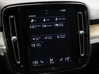 Volvo XC40 Volvo XC40 1.5 T5 Twin Engine Momentum Pro [APPLE CARPLAY, DIGITAL DASH, CRUISE CONTROL,  SCHUIFKANTELDAK, STUURVERWARMING, STOELVERWARMING V+A,  PDC ACHTER,  ELEKTRISCHE ACHTERKLEP, NAVIGATIE, NIEUWSTAAT] - afbeelding nr 13