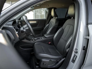 Volvo XC40 Volvo XC40 1.5 T3 Momentum Pro | Intellisafe ProLine & Surround | Audio Line | El. achterklep | Navi + Apple Carplay & Android Auto | Stoelverwarming | PDC V+A + Camera achter | Full LED | Draadloos opladen - afbeelding nr 4