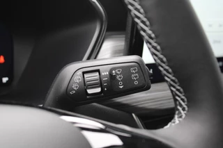 Ford Kuga Ford Kuga 2.5 PHEV Active X Driver Assistance Pack | Panoramadak | Winter Pack | Wegklapbare trekhaak | 19 inch lichtmetalen velgen | Adaptieve Matrix LED koplampen met Coast to Coast |  Reservewiel | - afbeelding nr 30