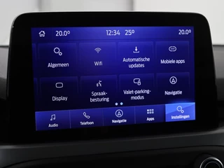 Ford Focus Ford Focus 1.0 EcoBoost Hybrid Titanium Style |  Stoel & stuurverwarming | Camera | Full LED | Carplay | Climate control | Navigatie | Park Assist | Getint glas - afbeelding nr 19