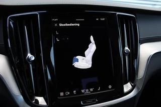 Volvo S60 Volvo S60 2.0 Recharge T8 AWD Ultimate Dark | Schuif/Kantel dak | Head-up | H/K | BLIS | Leder | Pilot Assist - afbeelding nr 42