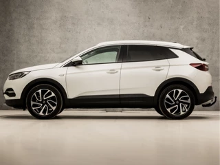 Opel Grandland X Opel Grandland X 1.2 Turbo Business Executive (APPLE CARPLAY, GROOT NAVI, CLIMATE, LEDER, TREKHAAK, SPORTSTOELEN, GETINT GLAS, ELEK ACHTERKLEP, LANE ASSIST, NIEUWE APK, NIEUWSTAAT) - afbeelding nr 2