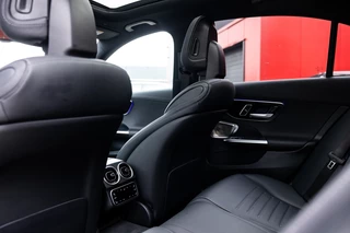 Mercedes-Benz C-Klasse Mercedes-Benz C-Klasse 300 e AMG Line | Burmester | Pano | HuD | 360 Cam | - afbeelding nr 39