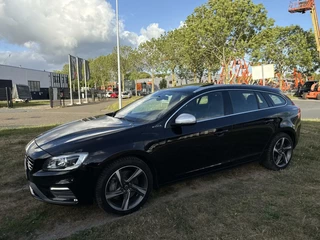 Volvo V60 Volvo V60 2.4 D6 Twin Engine R-Design - NAVI/PANO/LEER/NAP - afbeelding nr 4
