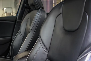 Volvo V40 Volvo V40 2.0 D3 Business Sport PANO| R DESIGN - afbeelding nr 3